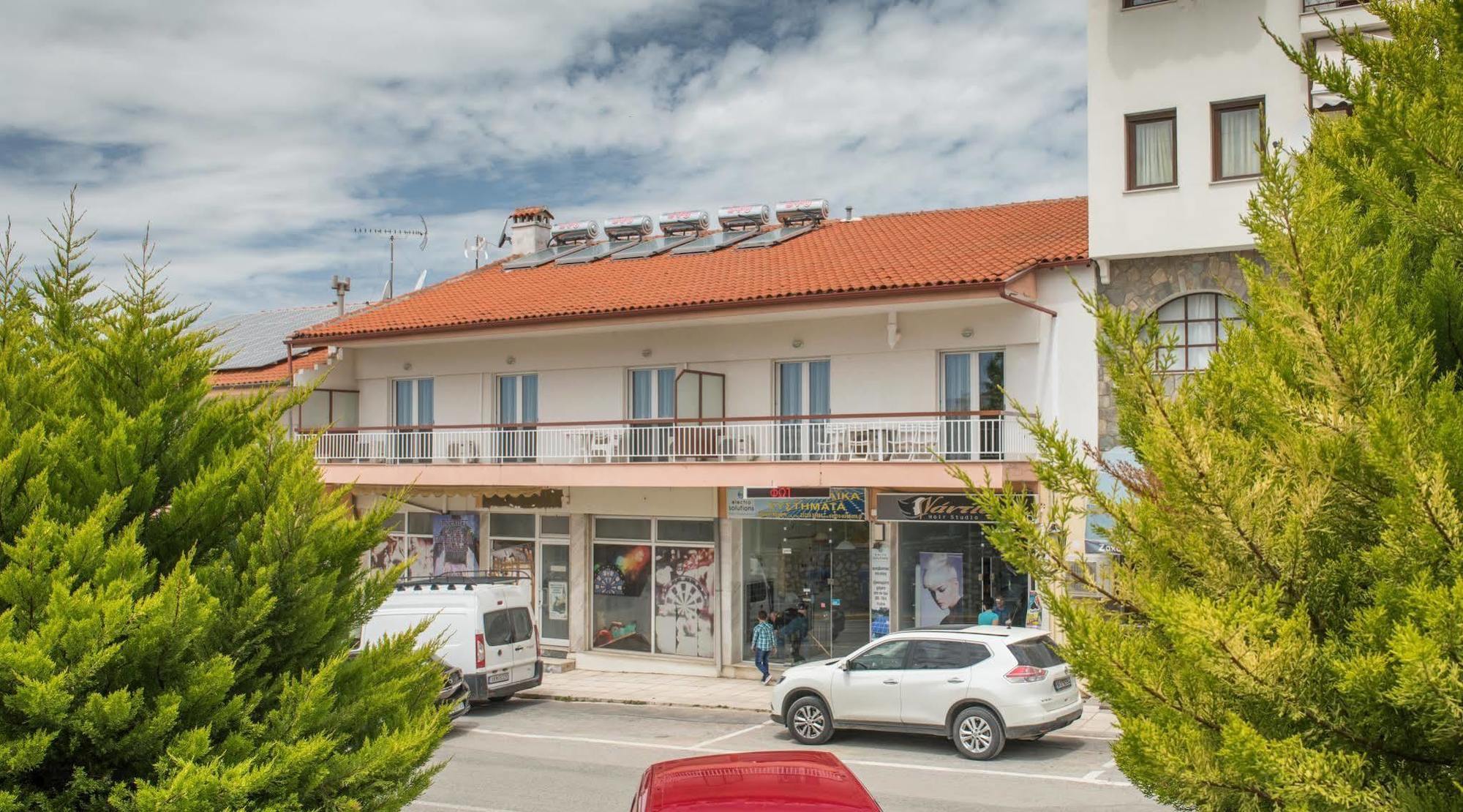 Michalis Apartments Polýgyros Exteriör bild